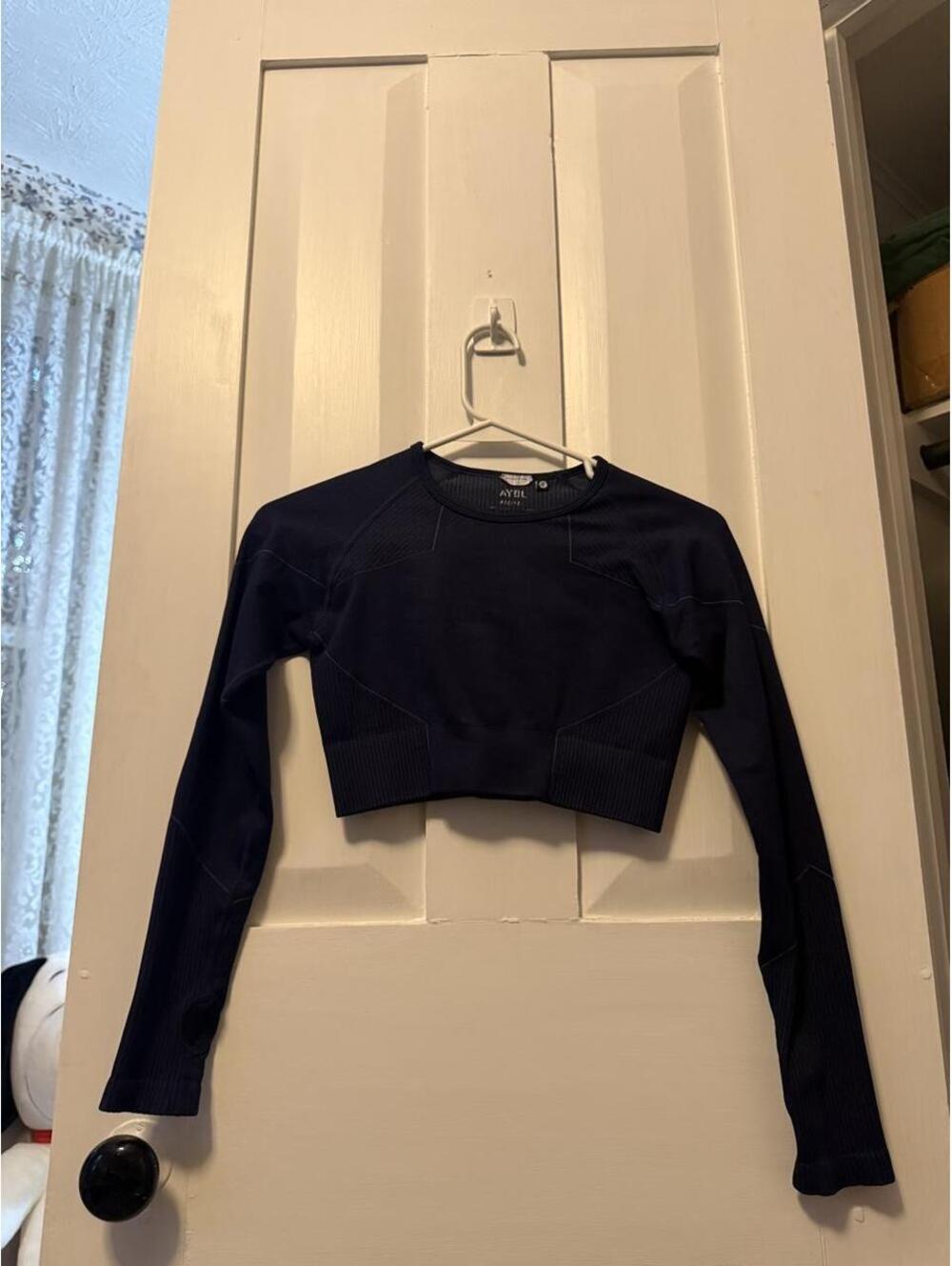 AYBL Women's Navy and Blue Crop-top